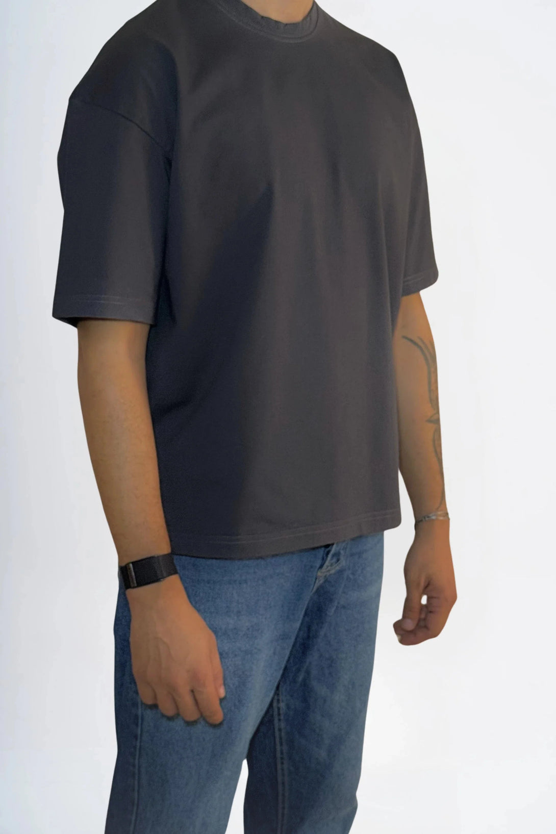 Nomad Tee – Ash Fog Your Own